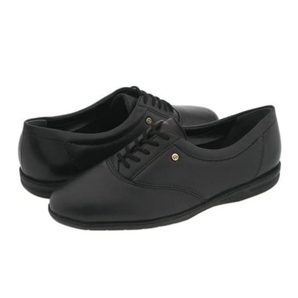 7.5WW 7.5 EXTRA WIDE Easy Spirit Motion Black Leather Comfort Oxfords Sneakers - Picture 1 of 10
